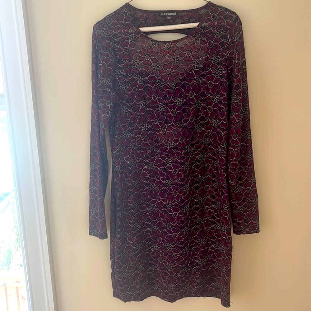 Size large. Worn once, beautiful detail